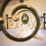فندق مبيت وإفطار Casa De Ajala - De Charme In Antica Dimora Totalmente Ristrutturata E Dotata Di Tutti I Confort Bagni Privati Spazio Living Patio Esterno Ambienti Climatizzati Degustazioni Prodotti Locali 4*