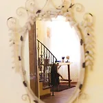 Casa De Ajala - De Charme In Antica Dimora Totalmente Ristrutturata E Dotata Di Tutti I Confort Bagni Privati Spazio Living Patio Esterno Ambienti Climatizzati Degustazioni Prodotti Locali Frühstückspension