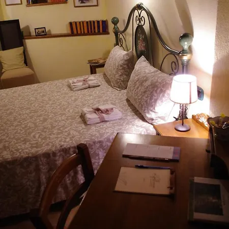Casa De Ajala - De Charme In Antica Dimora Totalmente Ristrutturata E Dotata Di Tutti I Confort Bagni Privati Spazio Living Patio Esterno Ambienti Climatizzati Degustazioni Prodotti Locali *