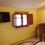 Casa De Ajala - De Charme In Antica Dimora Totalmente Ristrutturata E Dotata Di Tutti I Confort Bagni Privati Spazio Living Patio Esterno Ambienti Climatizzati Degustazioni Prodotti Locali B&B