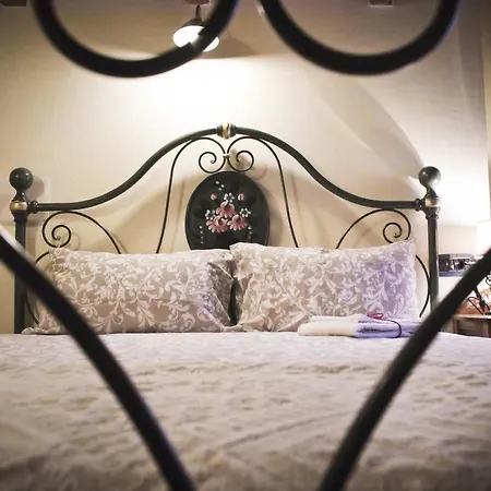 Casa De Ajala - De Charme In Antica Dimora Totalmente Ristrutturata E Dotata Di Tutti I Confort Bagni Privati Spazio Living Patio Esterno Ambienti Climatizzati Degustazioni Prodotti Locali