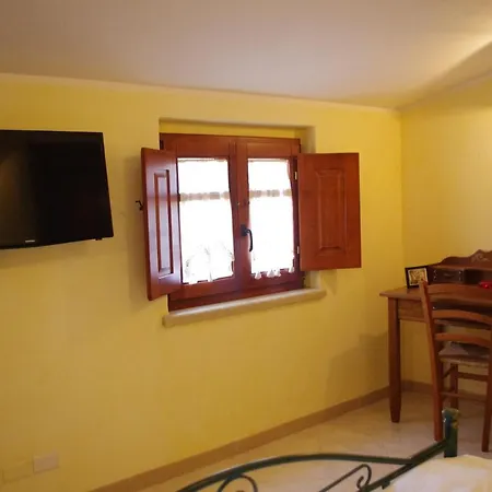 Casa De Ajala - De Charme In Antica Dimora Totalmente Ristrutturata E Dotata Di Tutti I Confort Bagni Privati Spazio Living Patio Esterno Ambienti Climatizzati Degustazioni Prodotti Locali Bed & Breakfast