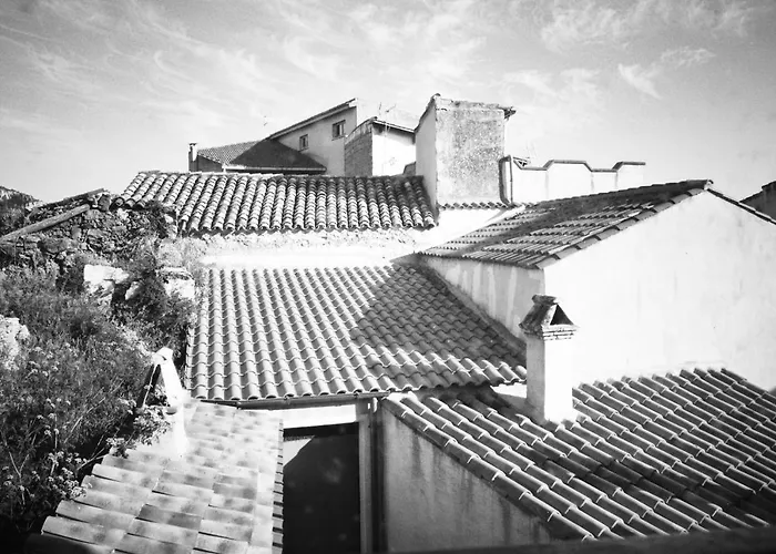 Casa De Ajala - De Charme In Antica Dimora Totalmente Ristrutturata E Dotata Di Tutti I Confort Bagni Privati Spazio Living Patio Esterno Ambienti Climatizzati Degustazioni Prodotti Locali 4* Làconi