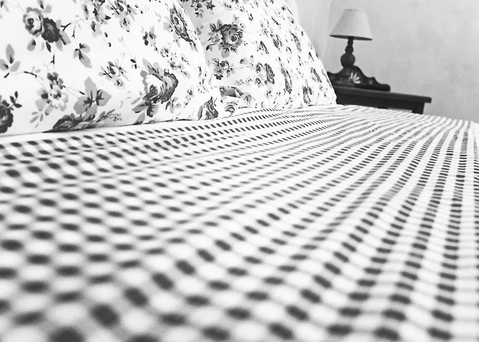 Casa De Ajala - De Charme In Antica Dimora Totalmente Ristrutturata E Dotata Di Tutti I Confort Bagni Privati Spazio Living Patio Esterno Ambienti Climatizzati Degustazioni Prodotti Locali Bed & Breakfast 4*