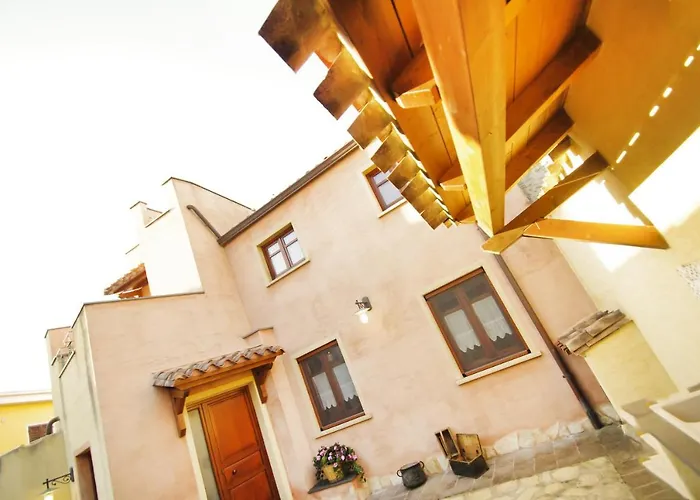 Bed & Breakfast Casa De Ajala - De Charme In Antica Dimora Totalmente Ristrutturata E Dotata Di Tutti I Confort Bagni Privati Spazio Living Patio Esterno Ambienti Climatizzati Degustazioni Prodotti Locali Làconi