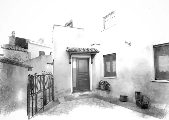 Bed & Breakfast Casa De Ajala - De Charme In Antica Dimora Totalmente Ristrutturata E Dotata Di Tutti I Confort Bagni Privati Spazio Living Patio Esterno Ambienti Climatizzati Degustazioni Prodotti Locali