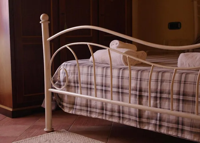 Bed & Breakfast Casa De Ajala - De Charme In Antica Dimora Totalmente Ristrutturata E Dotata Di Tutti I Confort Bagni Privati Spazio Living Patio Esterno Ambienti Climatizzati Degustazioni Prodotti Locali 4*