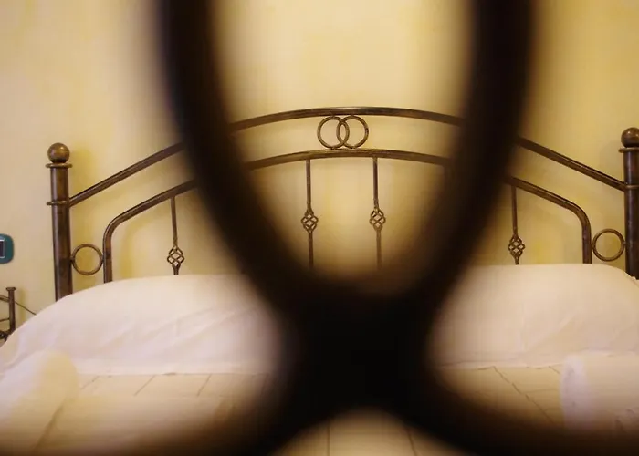 Casa De Ajala - De Charme In Antica Dimora Totalmente Ristrutturata E Dotata Di Tutti I Confort Bagni Privati Spazio Living Patio Esterno Ambienti Climatizzati Degustazioni Prodotti Locali